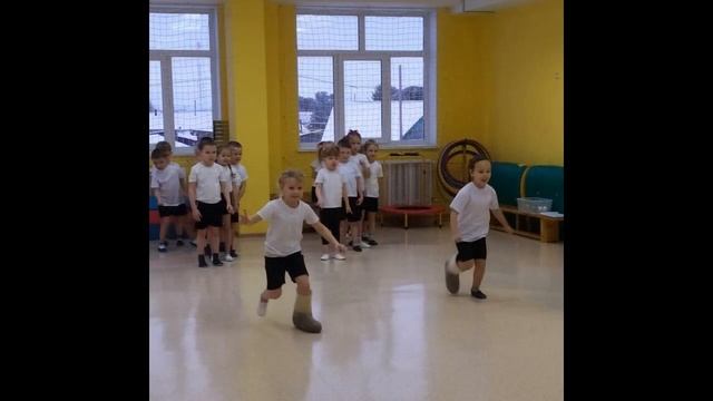 Физкультурный досуг День рождения Деда Мороза смотреть онлайн