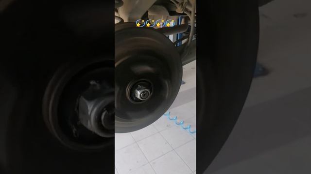 Rear hub bearing. Very loud. Задний ступичный подшипник