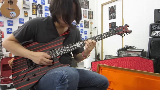 อ โอ๋ รีวิวกีตาร์ Schecter Guitar Research Synyster Custom Electric Guitar Clean Sound смотреть онлайн