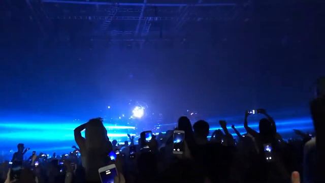 Eric Prydz - Generate into Opus (Eric Prydz @ Braehead Arena 09/06/17) смотреть онлайн