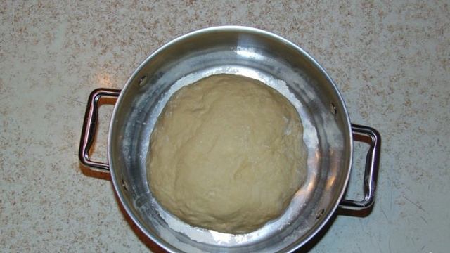Пирог из пирожкового теста с яблоками