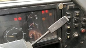 Продам МАЗ 5516. Холодный запуск