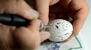 Ёлочная игрушка из яйца.