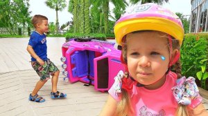Диана и Рома-СПАСАТЕЛЬ Видео для детей / Roma and Diana pretend play rescue mission