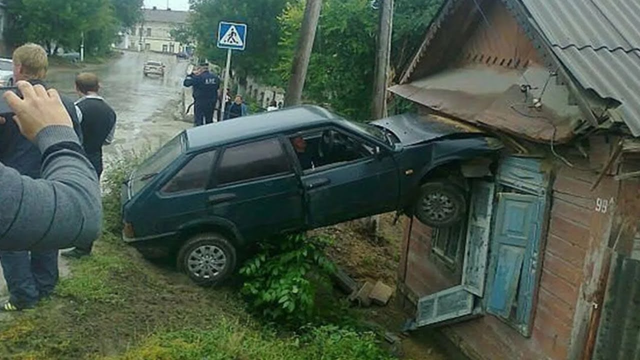 дураки и дороги видео 2021 свежее. ингуши смешные фото. тяжелая дорога. газ безопасен говорили они. дураки и дороги 2021 сборник безумных водителей.