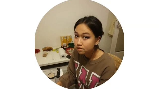 Будни студентки штудиенколлега/Как я провела Новый год в Германии?/в 17 лет одна в Мюнхене смотреть онлайн