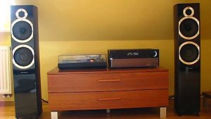 Harman Kardon 3490 Wharfedale 10.6 Technics sl23a