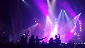 Алиса танцевать