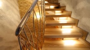 Эклест. Лестница в трехэтажном доме