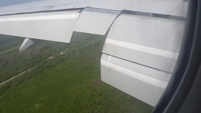 Transaero Boeing 777-200 (DME) - (UUS) Посадка смотреть онлайн