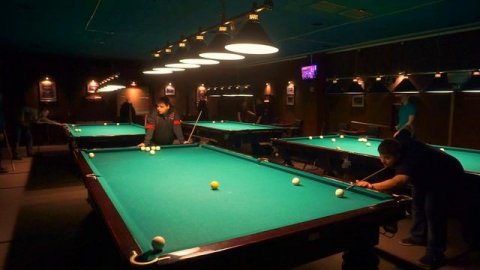 Абриколь в партии по свободной пирамиде, русский бильярд