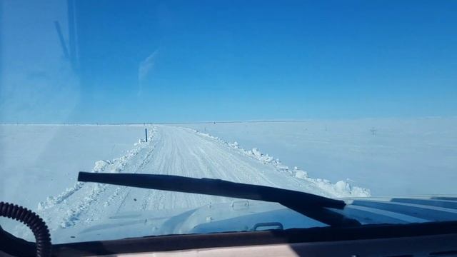 Поездка по тундре на Экспедите. смотреть онлайн
