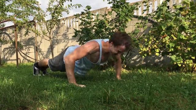 Отжимания с хлопками смотреть онлайн