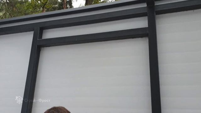 Строим гараж из сэндвич-панелей на сваях. День 4 смотреть онлайн