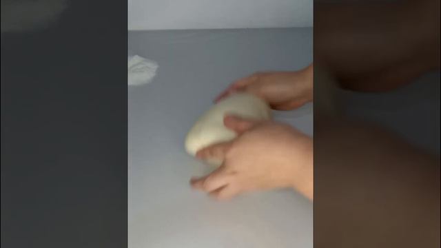 РОГАЛИКИ ПРЯМО КАК В ПЕКАРНЕ !!! Рецепт рогаликов с вареной сгущенкой.