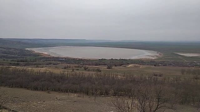 Соленое озеро Просянка в Ставропольском крае