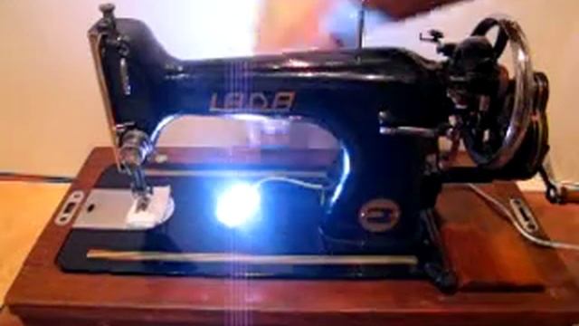 Магнитный светильник для старых швейных машинок смотреть онлайн