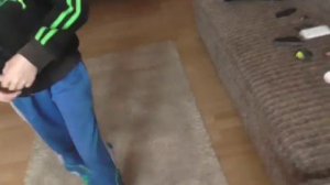 Стрельба из игрушечного пистолета K2119-b