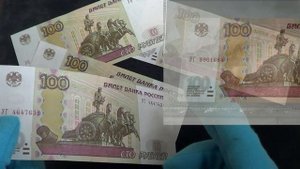 Новые серии 100 рублей в 2022 году: УВ, УГ и УЗ: изучение, тесты на лак и ультрафиолет. Знакомимся!