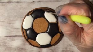 Имбирное печенье Айсинг Роспись пряников. Футбольный мяч