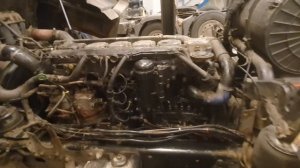 МАН ТГА 26.480(мотор 2876) замена топливного насоса и газораспределение (2 част)