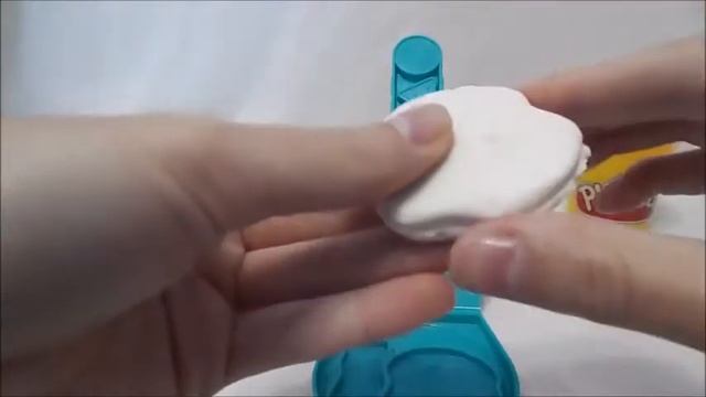 Mit Play Doh Frühstück kochen. Готовим завтрак с Плей Дох. Cook your breakfast with Play Doh. смотреть онлайн