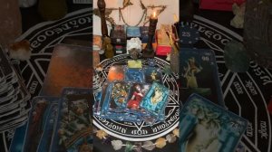 Есть ли Подклад в Доме Таро ?