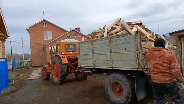 Т40 + прицеп 1птс2. Самосвал в работе. смотреть онлайн