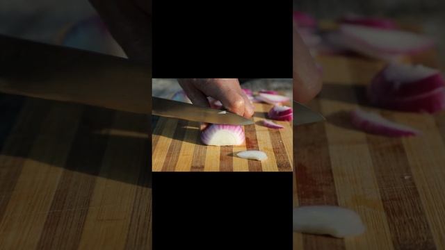 Acabe com as crises de tosse com um truque simples: cebola cortada perto da cama #shorts #tosse смотреть онлайн