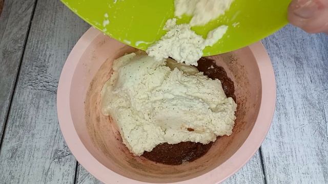 Манник шоколадный с творожной начинкой. Ну очень вкусный! смотреть онлайн