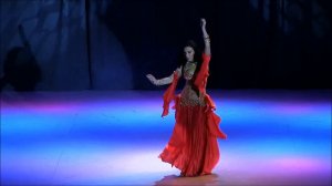 Чувственный восточный танец - настоящий танец живота - Амира