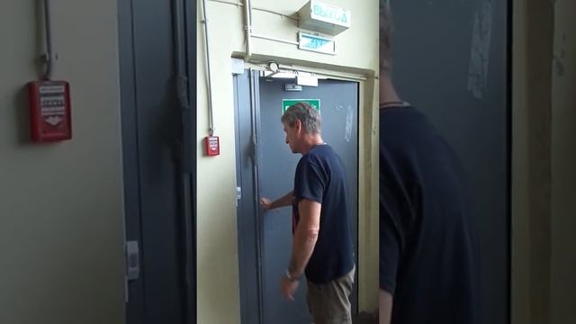 videonablyudenie-msk.ru Установка магнитного замка с аудиодомофоном Вход по ключам ТМ Ч1