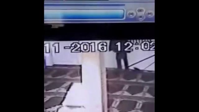 Как воруют в мечети куядинского рынка в Махачкале смотреть онлайн