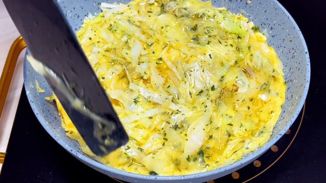 Капуста с яйцами вкуснее пиццы! Простой, быстрый и очень вкусный рецепт! смотреть онлайн