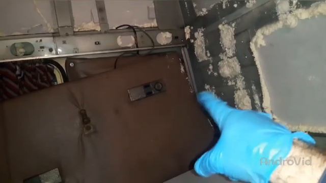 Новые обшивки салона и утепление кабины легендарной Вольвы  F12.