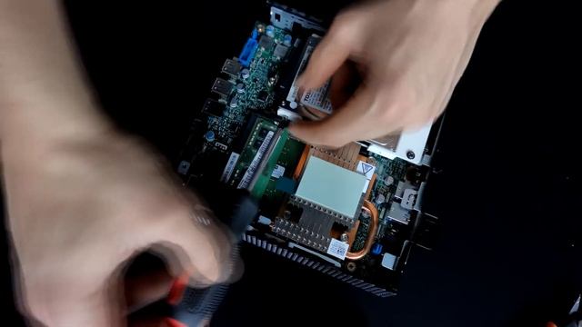 Montaż dysku twardego HDD 2.5" do Dell Wyse 5070 - WYDRUK 3D (LINK DO STL W OPISIE) смотреть онлайн