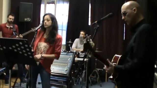 HeadShake - Hip To Be Square (Huey Lewis cover) смотреть онлайн