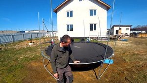 Собрали батут.mp4