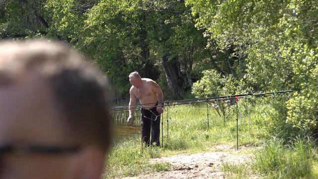 Пионерское озеро. Ловим леща на фидер смотреть онлайн