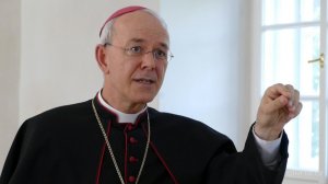Призыв епископу Шнайдеру