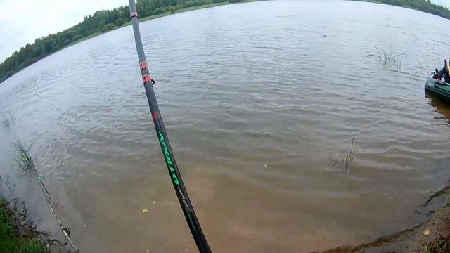 Активный клев леща в августе смотреть онлайн