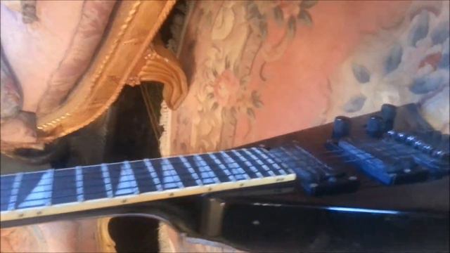 Jackson King V Pro смотреть онлайн