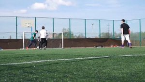 ПРОФЕССИОНАЛЬНЫЙ ФУТБОЛИСТ притворился НОВИЧКОМ в ФУТБОЛЕ #3 ПРАНК НА ПОЛЕ 720p 1