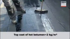 Монтаж пеностекла с помощью горячего битумного герметика