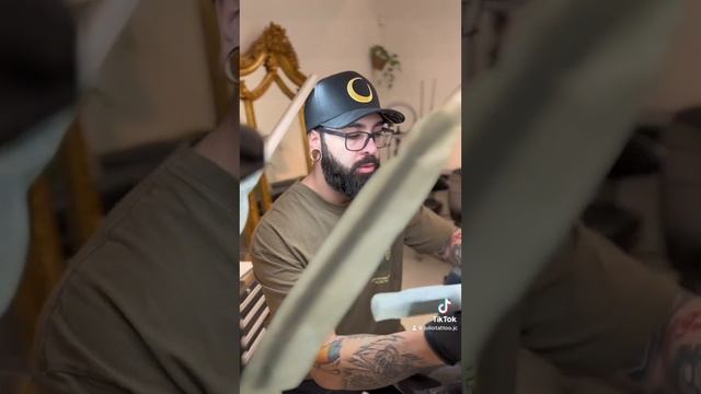 Neo traditional Stag tattoo смотреть онлайн