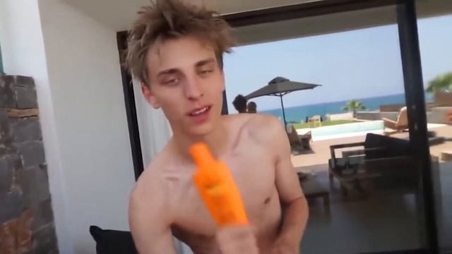 СЛИТОЕ ВИДЕО ВЛАДА А4 И ЮЛИ С ОТДЫХА
