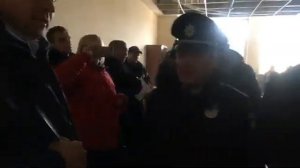 В Черкассах обнаружили точку подкупа избирателей в пользу Хряка