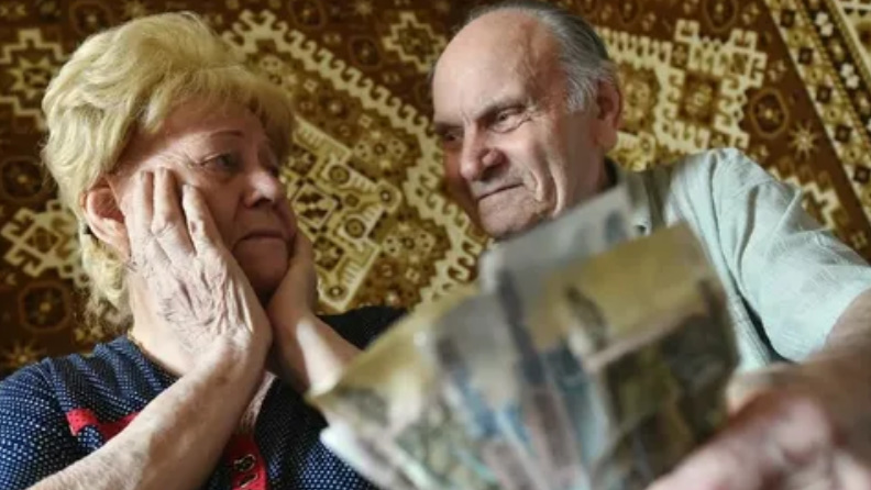 Пенсия и ее перерасчет! Почему и как могут обмануть людей смотреть онлайн