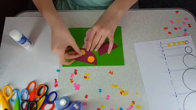 Аппликация из цветной бумаги, круги, 026 Грибы смотреть онлайн