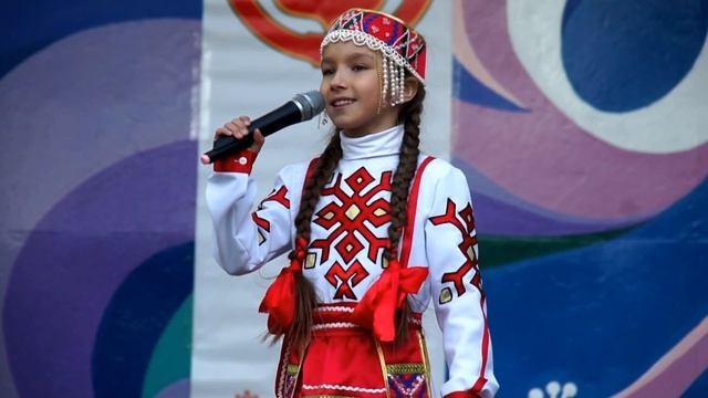 Чувашская песня  "Пирēн анне" - " Наша мама".